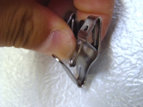 バネ付き2本針フック3006-6(合板・木壁・石こうボード用)