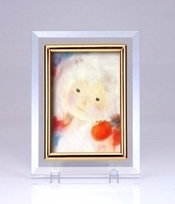 いわさきちひろ クリスタルフォトフレーム  「柿を持つ少女」