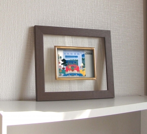 トーマス・マックナイト 透明フレームブラウン 「コーべリビングルーム」